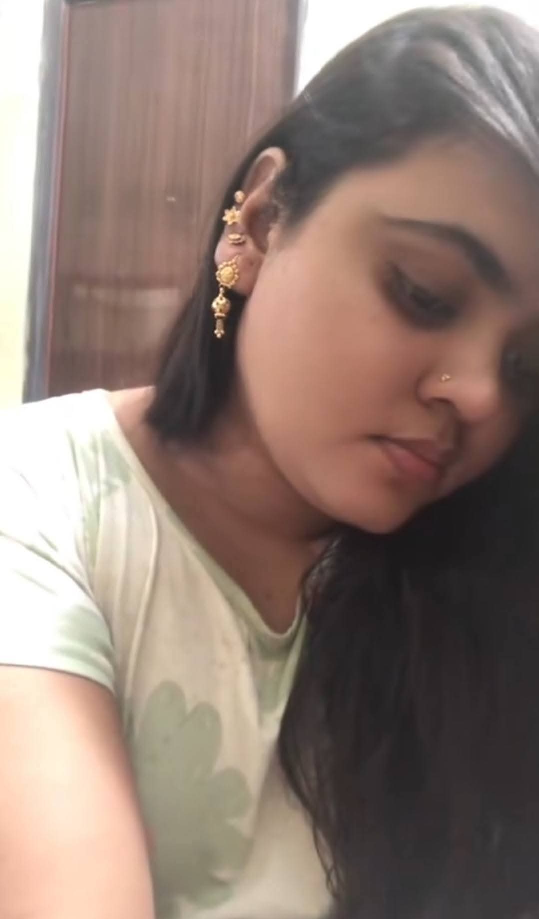 Nadiya Akther Brishti And Azim Viral Video ,Bangladeshi Model Nadiya Akther Brishti Viral Video Link